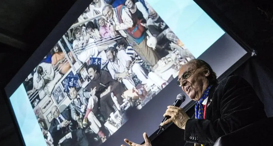 Quando il Papa, da giovane, guardava “Quelli della notte” di Renzo Arbore