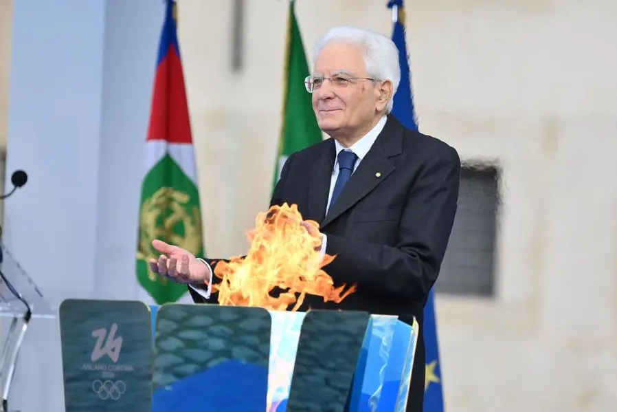 Il presidente della Repubblica Sergio Mattarella durante la cerimonia di accensione del braciere olimpico in vista dei Giochi di Milano Cortina 2026 che prenderanno il via il prossimo 6 febbraio, Roma, 5 dicembre 2025. // Italian President Sergio Mattarella during the lighting ceremony of the Olympic cauldron ahead of the Milan-Cortina 2026 Games, in Rome, Italy, 5 December 2025. The Milan Cortina 2026 Games will start on 6 February 2026. ANSA/ETTORE FERRARI , ANSA