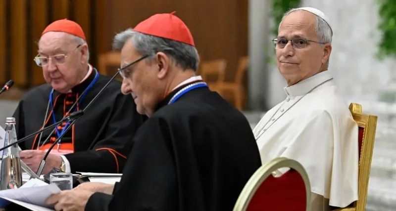 Amoris laetitia, dieci anni dopo. Leone XIV: «Ascoltare le famiglie, soprattutto quelle fragili»