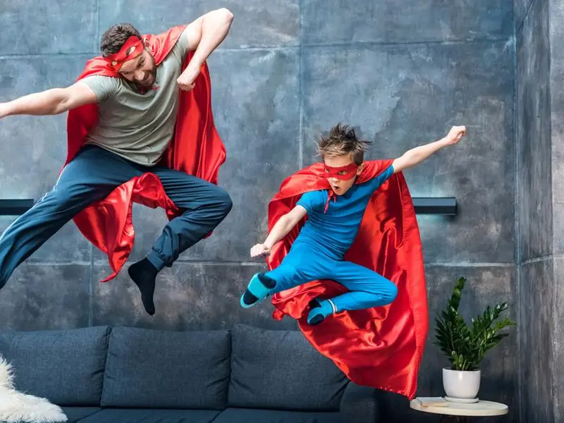 I veri eroi dei bambini? I genitori italiani
