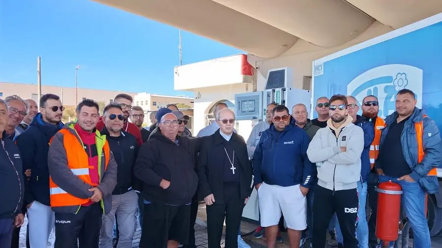 La protesta dimenticata del Sud. L’arcivescovo di San Giovanni Rotondo: «Il silenzio dei media è una scelta»
