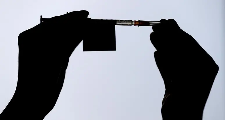 Fine vita, il vescovo Cipolla: «Restare accanto a chi soffre»