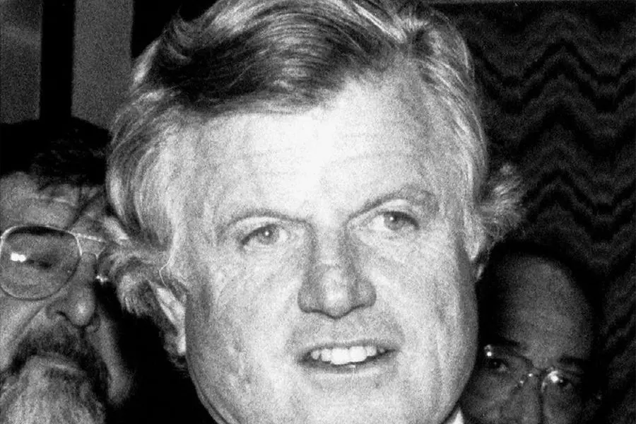 20030304- ROMA- USA : IRAQ : USA : PACIFISTI ALL'ATTACCO CON EMAIL E TELEFONO - Una foto di archivio che ritrae Ted Kennedy /ARCHIVIO /ANSA/JI