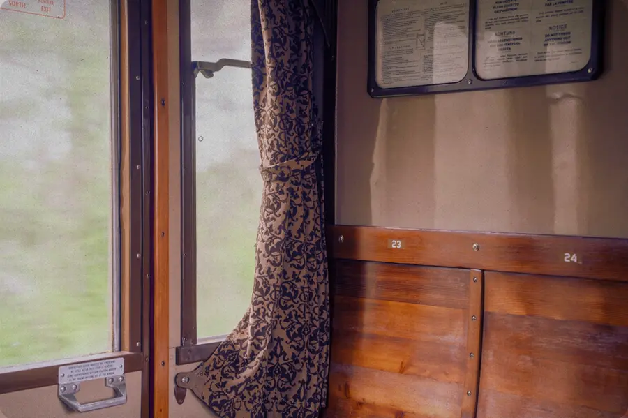 The retro interior of the Centoporte carriage.