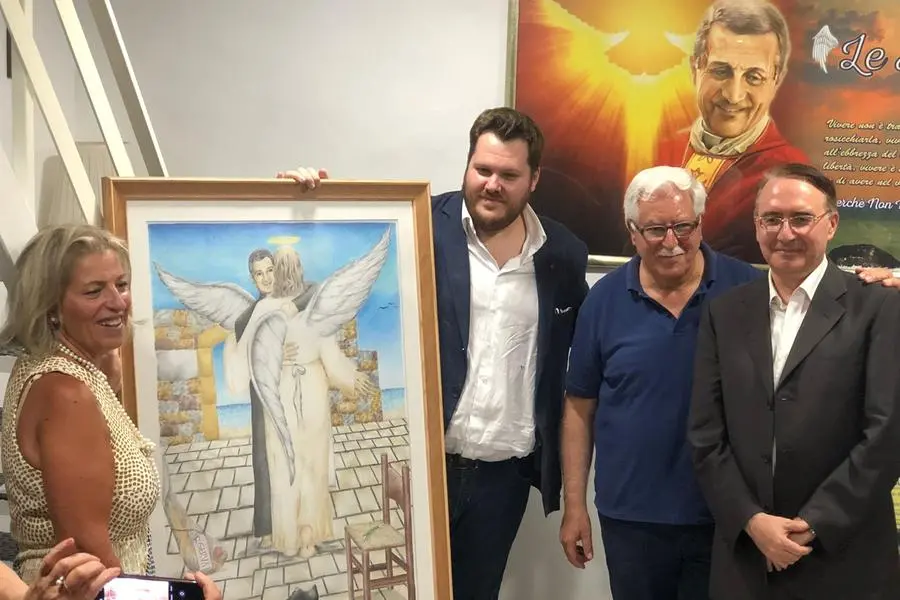 Da sinistra: Gerolamo Cicco, Renato Brucoli, scomparso nel 2024, e lo scrittore e giornalista Agostino Picicco che ha scritto diversi libri su don Tonino Bello