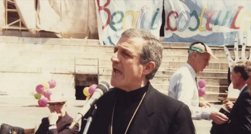 Don Tonino Bello e San Francesco, la rivoluzione della pace che il mondo ha dimenticato