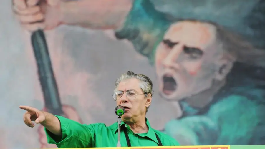 Umberto Bossi, il barbaro che trasformò la rabbia in politica