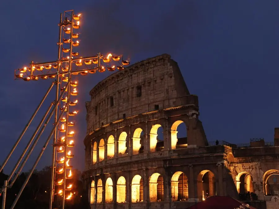 Padre Patton: «La Via Crucis, messaggio straordinario di speranza anche in tempi di guerra»