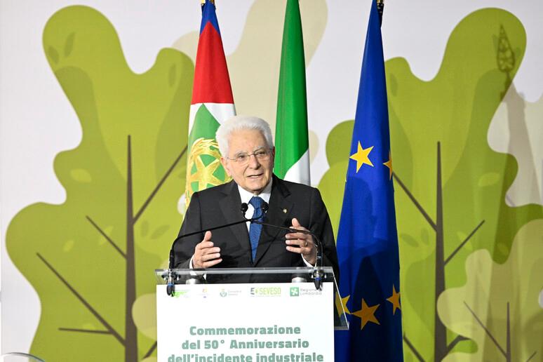 The poplar that survived dioxin welcomes Mattarella: the lesson of Seveso half a century later The poplar that survived dioxin welcomes Mattarella: the lesson of Seveso half a century later
