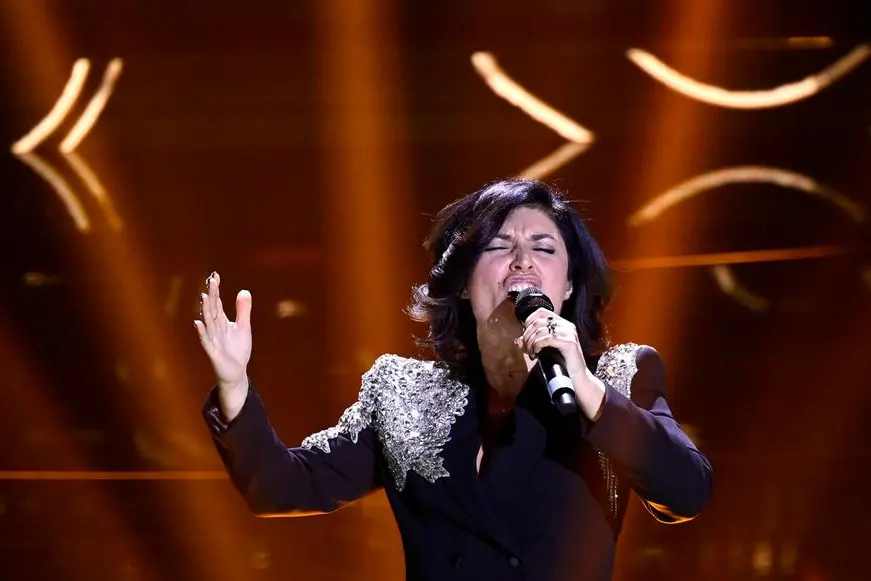 Italian singer Giusy Ferreri (R) performs on stage at the Ariston theatre during the 72nd Sanremo Italian Song Festival, in Sanremo, Italy, 04 February 2022. The music festival runs from 01 to 05 February 2022. ANSA/RICCARDO ANTIMIANI