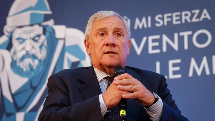 Tajani e il manuale anni ‘50 della sposa ideale