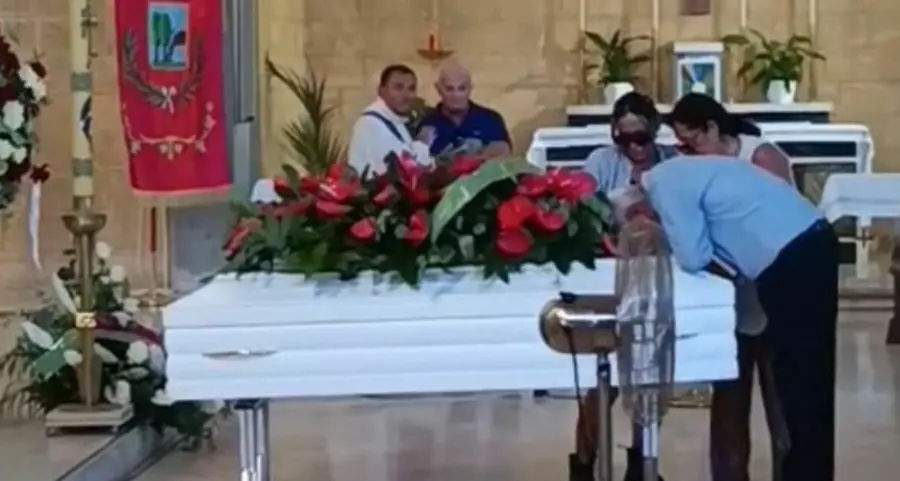 L’ultimo addio a Lorena Isceri: «L’amore non è possesso nè pretesa. Se una donna dice no, quel no va rispettato»
