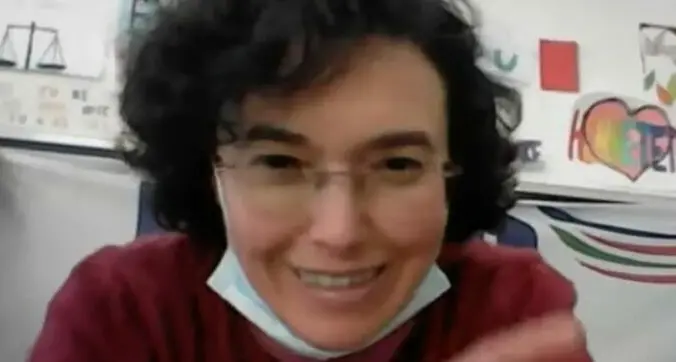 Prof accoltellata a Bergamo, come si torna in aula dopo questo trauma?