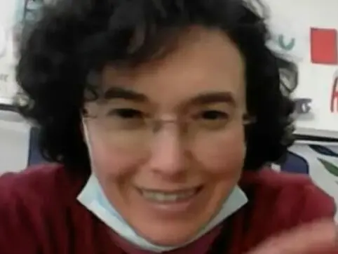 Prof accoltellata a Bergamo, come si torna in aula dopo questo trauma?