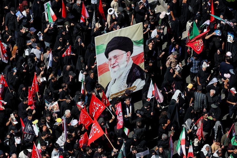 Middle East in flames again: US-Iran cross-raids return. Traffic stopped in the Strait of Hormuz Middle East in flames again: US-Iran cross-raids return. Traffic stopped in the Strait of Hormuz
