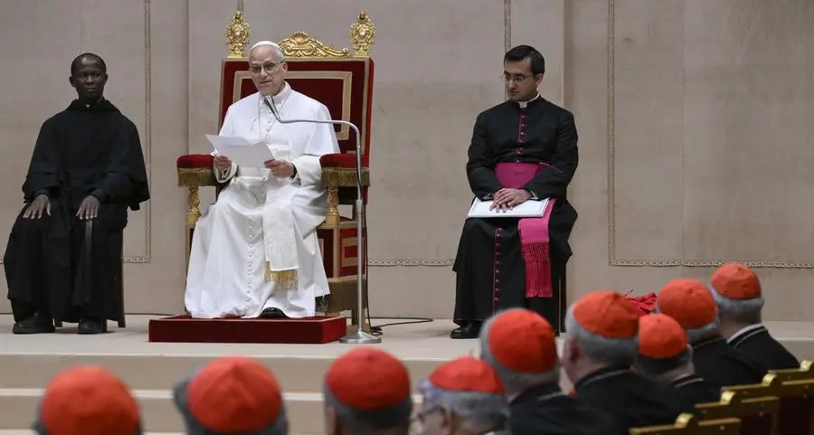 Il Papa: «In Curia cessino le smanie di primeggiare e i sotterfugi»