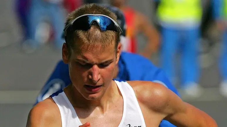 Schwazer torna a marciare e va coi primi. Poi la penalità, il ritiro, e una domanda senza risposta