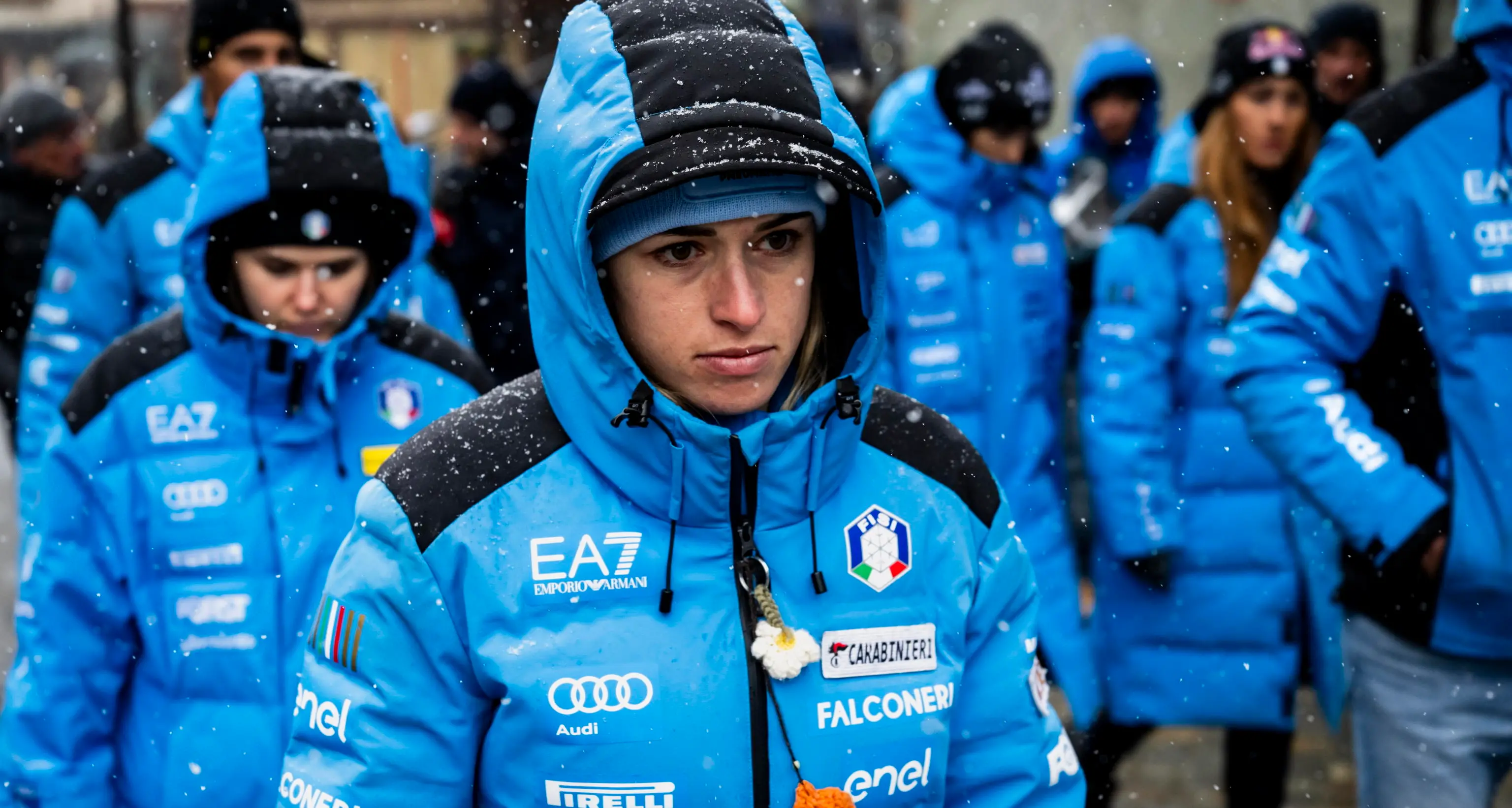 A Crans-Montana l'omaggio degli sciatori azzurri alle vittime della strage di Capodanno