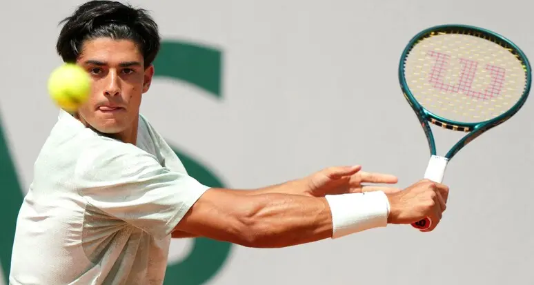 Chi è Federico Cinà, il baby talento che vince al debutto al Roland Garros