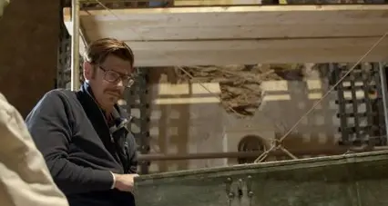 Il momento dell'estumulazione del corpo di San Francesco