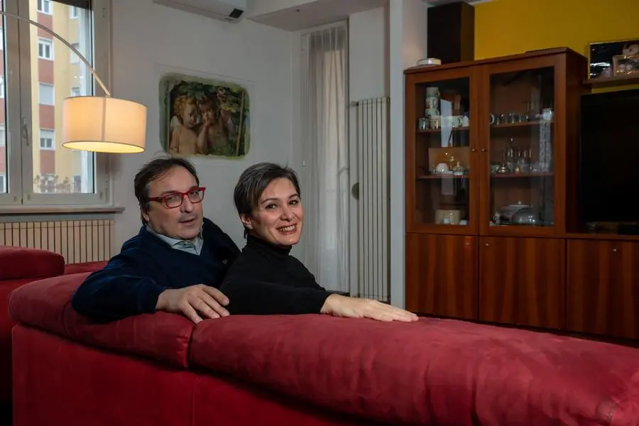Anna con suo marito Luca. Il suo precedente libro era proprio dedicato all’esperienza del matrimonio cristiano.