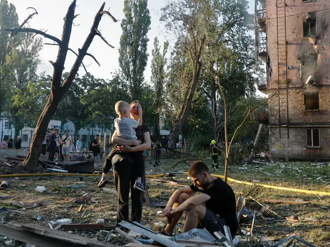 L'impero della paura: la Russia trasformata in recinto e l'Ucraina in altare di un totalitarismo