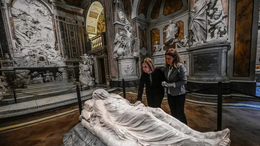 Napoli, il Cristo velato si scopre con le mani: il museo apre alle visite tattili
