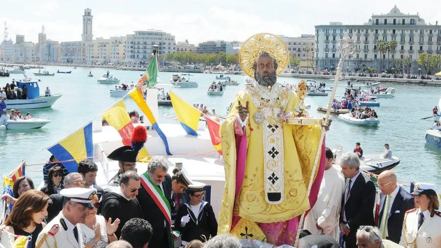 Perché a Bari San Nicola si celebra a maggio: la storia dell’arrivo delle reliquie che cambiò la storia della città