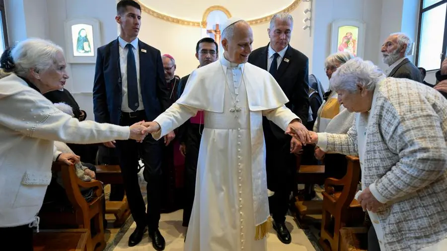 «Non dimenticate i nonni, portategli il mio affetto»: l'appello del Papa contro il \"velo di solitudine\" che copre la vecchiaia