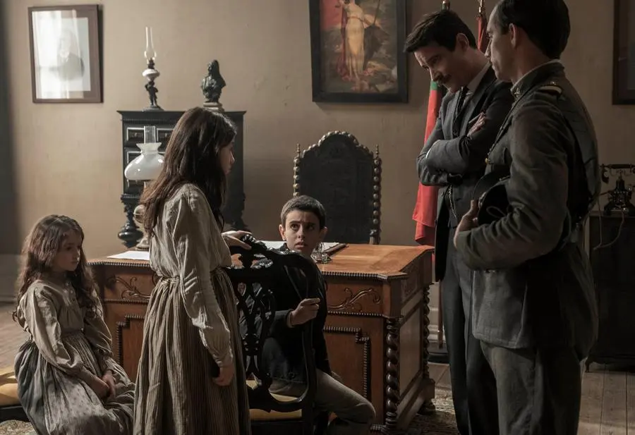 ©2020 PICTUREHOUSE. ALL RIGHTS RESERVED