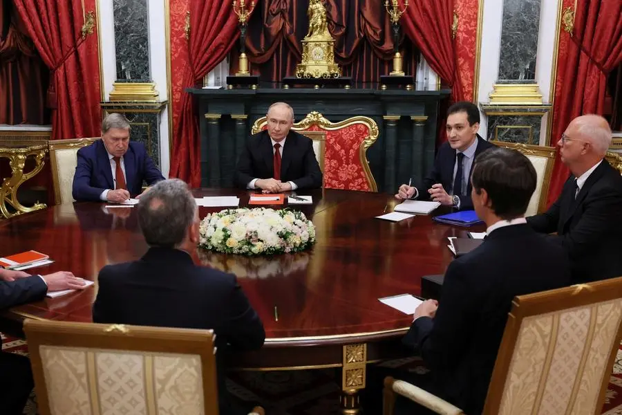 I due inviati Usa Kushner e Witcoff al Cremlino con Vladimir Putin.