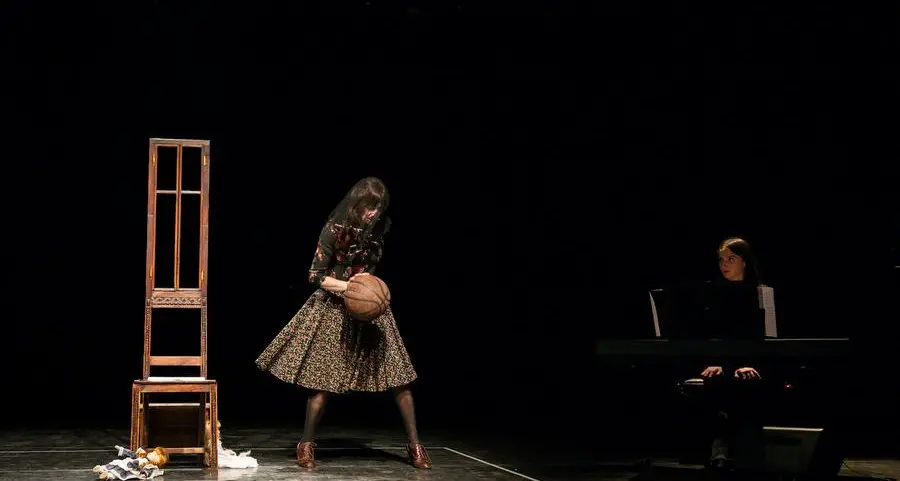 Cosa pensano e per cosa soffrono davvero bambini? Quando la neuropsichiatria arriva a teatro