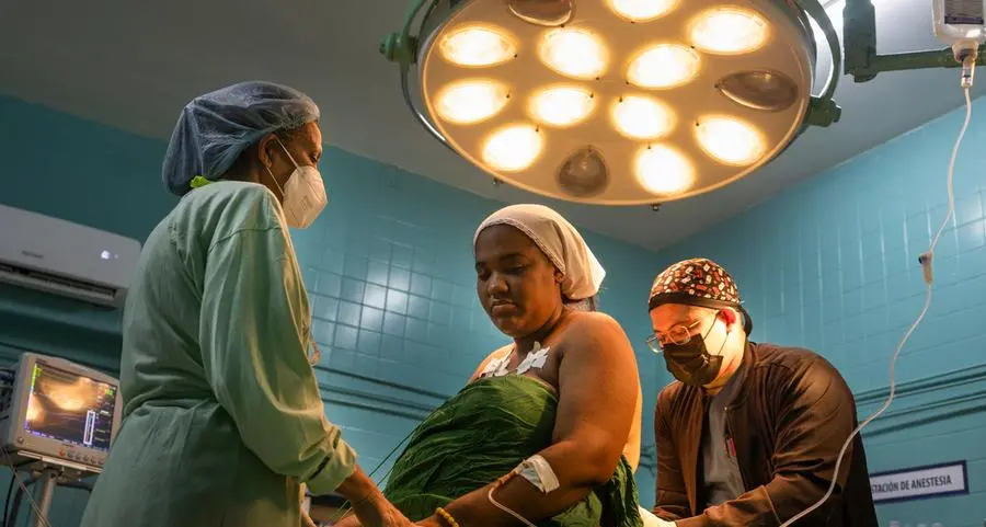 Cuba al buio, blackout negli ospedali e bambini malati senza cure per le nuove sanzioni USA