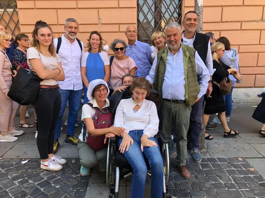 Nel 2022, insieme agli amici, Mary va a Roma per il centenario della nascita del fondatore di Comunione e Liberazione, don Luigi Giussani.