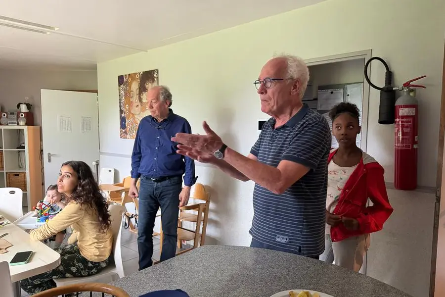 I fratelli Dardenne durante le riprese di \"Giovani madri\"