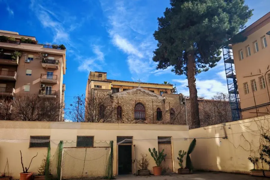 Un\\'immagine della parrocchia di Santa Teresa del Bambin Ges\\u00F9 a Palermo