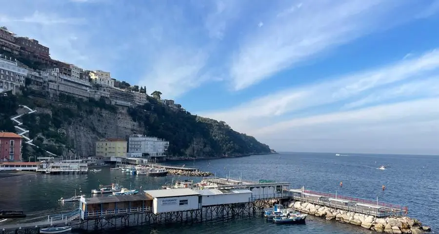 Don Davide Banzato a Sorrento per l'ultima puntata di \"I viaggi del cuore\" su Canale 5