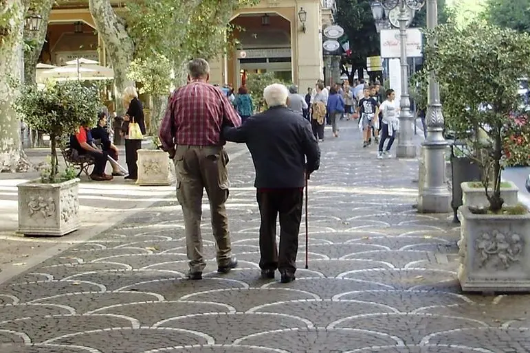 Una passeggiata per Roma nell\\'ambito del progetto Quartieri solidali.