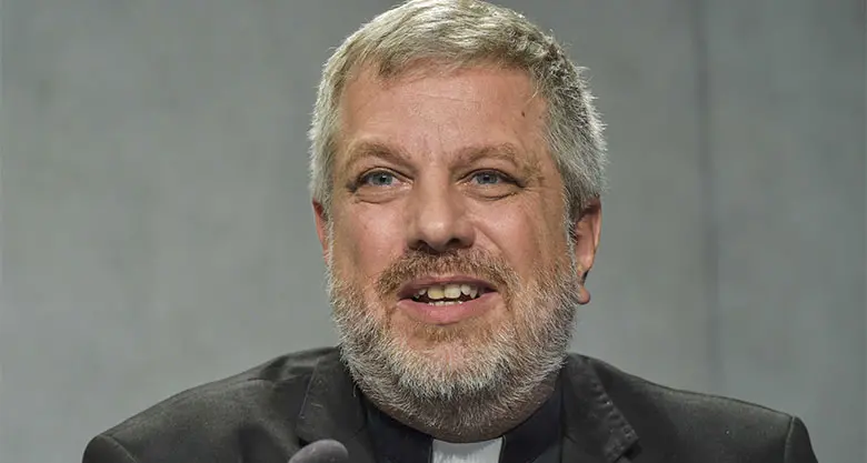 Magnifica Humanitas. Padre Costa: «Domandiamoci non se la IA funziona, ma a chi serve, chi la controlla, chi ne paga il costo»
