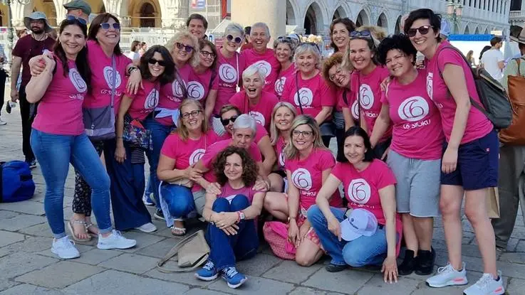 “Sulla stessa barca”: la storia delle donne che affrontano la malattia oncologica remando insieme