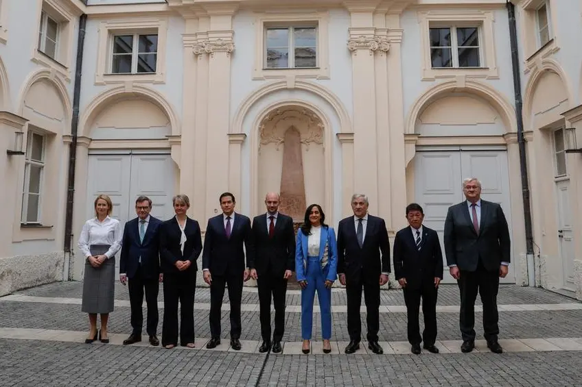 Da sinistra: L\\'Alto rappresentante dell\\'Unione europea per gli affari esteri e la politica di sicurezza Kaja Kallas, il ministro degli Esteri tedesco Johann Wadephul, il ministro degli Esteri britannico Yvette Cooper, il segretario di Stato degli Stati Uniti Marco Rubio, il ministro per l\\'Europa e gli affari esteri francese Jean-Noel Barrot, il ministro degli Esteri canadese Anita Anand, il ministro degli Esteri italiano Antonio Tajani, il ministro degli Esteri giapponese Toshimitsu Motegi e il ministro degli Esteri ucraino Andrij Sybiha durante la riunione dei ministri degli Esteri del G7 nel corso della 62\\u00AA Conferenza sulla sicurezza di Monaco (MSC), a Monaco di Baviera , ANSA