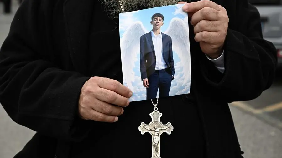 Coltelli tra i banchi e nelle strade, contro le lame non basta un decreto