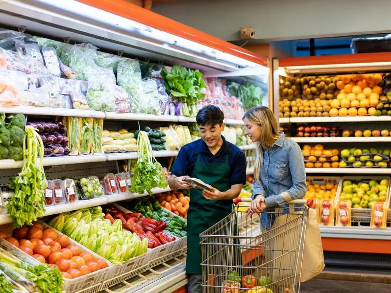 Coop dice no ai supermercati sempre aperti: «La domenica torni alle persone, non al consumo»