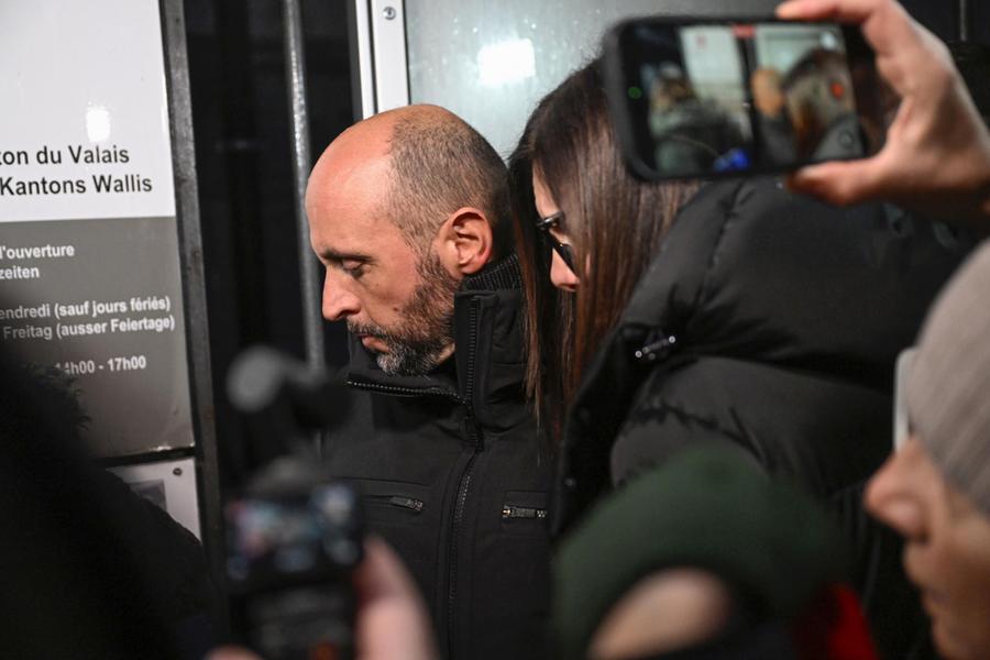 Crans-Montana, the massacre and the outrageous bail: Moretti released from prison, Meloni recalls the Swiss ambassador