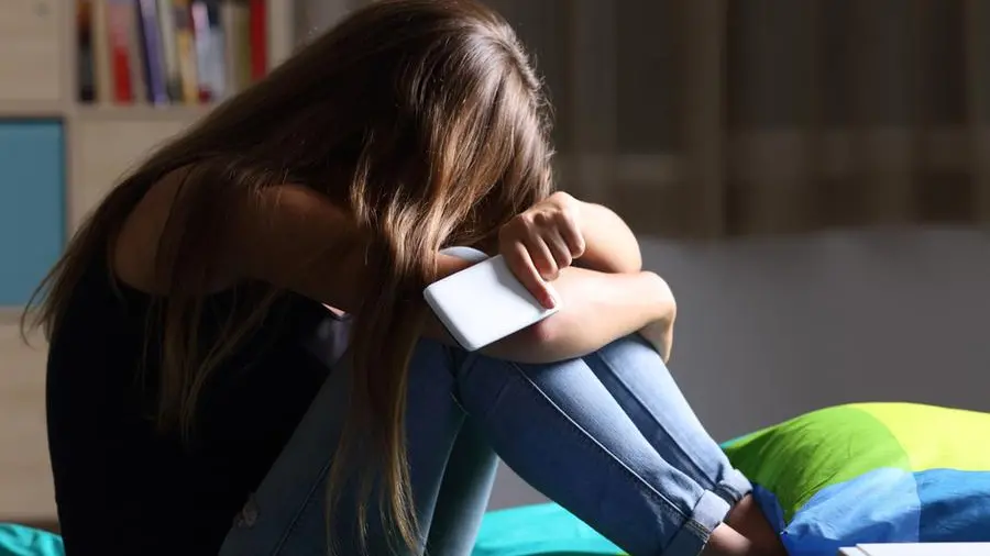 Bullismo e disagio giovanile: il 38% dei ragazzi è vittima, 1 su 5 pensa di farsi del male