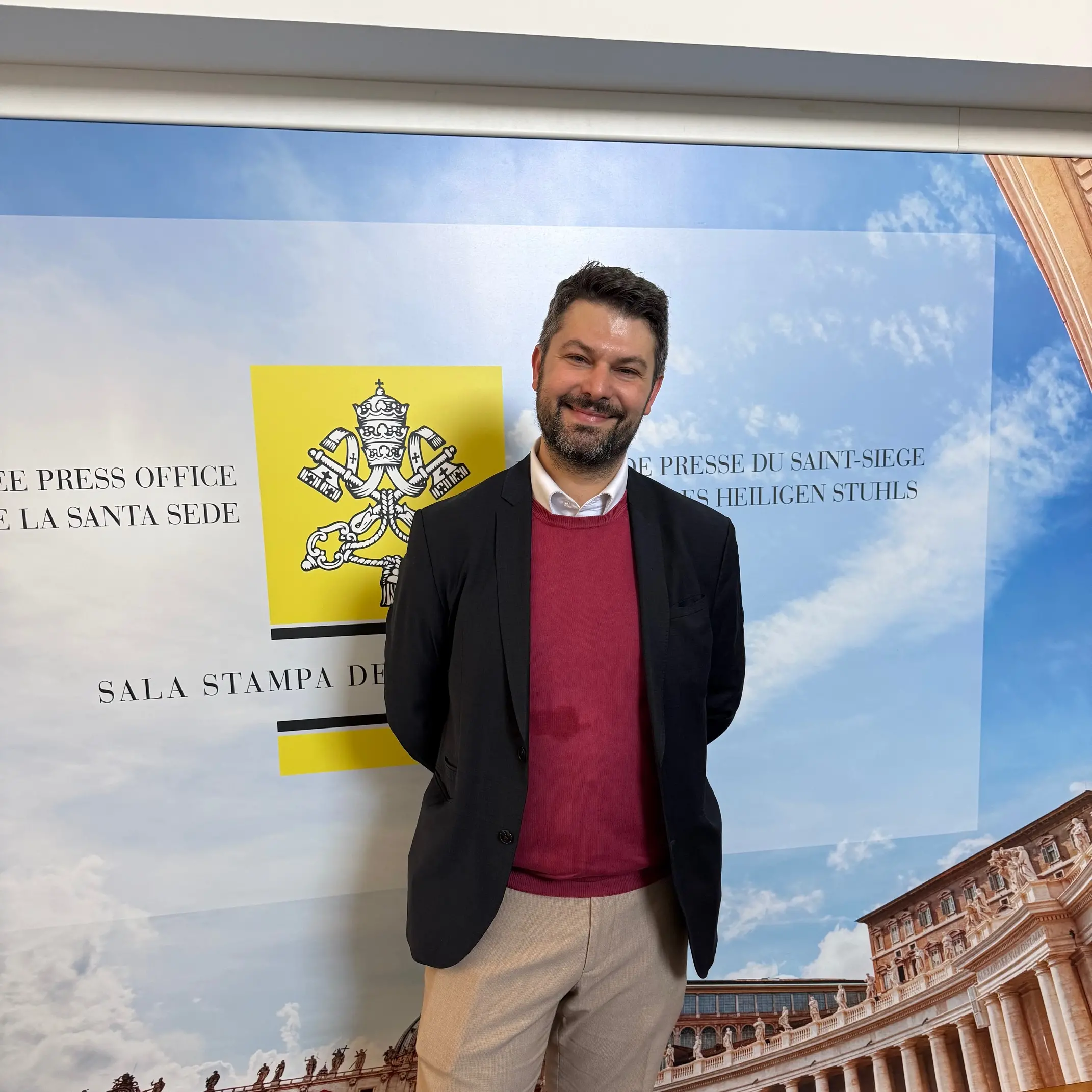 Salvatore Cernuzio: \"Il mio ricordo intimo di Papa Francesco a un anno dalla morte. Un Padre per me e per il mondo\"