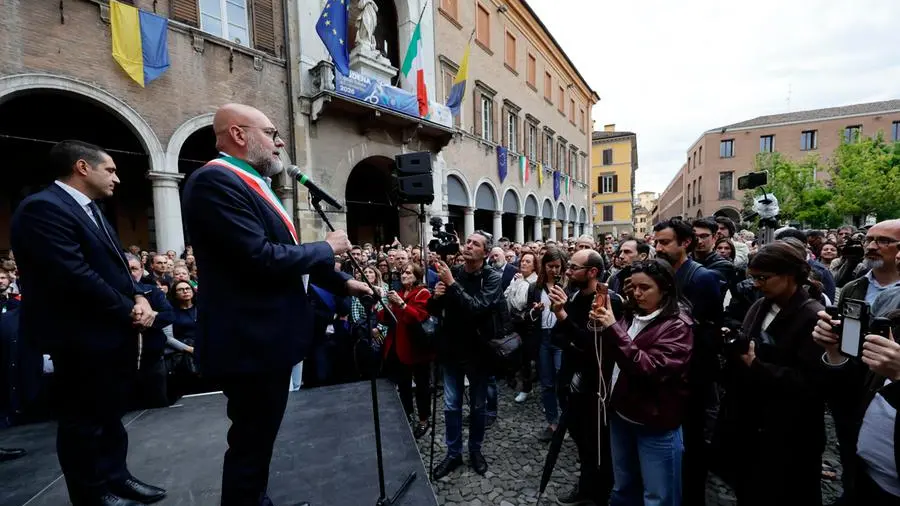 Il giorno dopo il terribile investimento, Modena sotto choc si stringe nello spirito di solidarietà