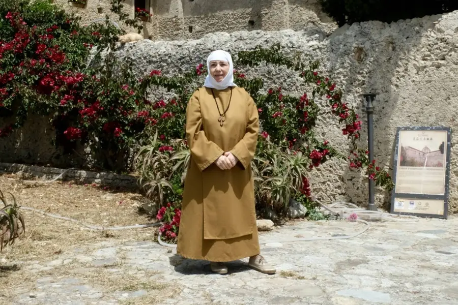 <p>Suor Mirella Muià (foto Natalino Stasi)</p>\\n