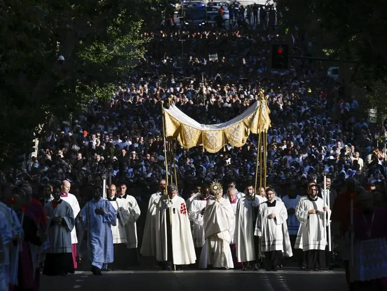 Corpus Domini, origini, significato e la storia del miracolo che convinse un Papa a istituire la festa dell’Eucaristia