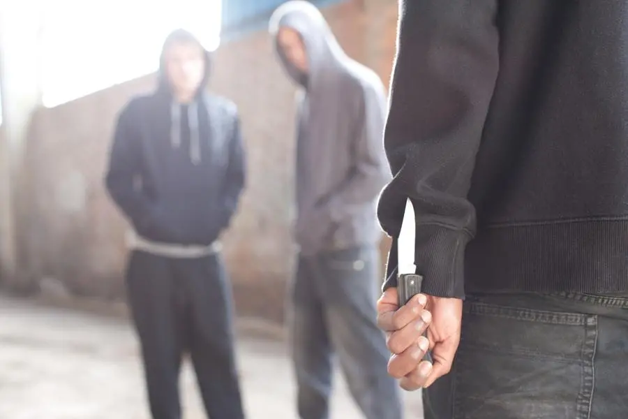 <p>Agguato tra giovani in strada</p>\\n , iStockphoto